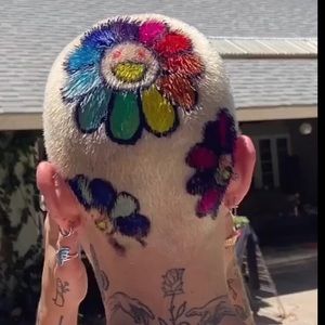 Meet your Posher, Loriel